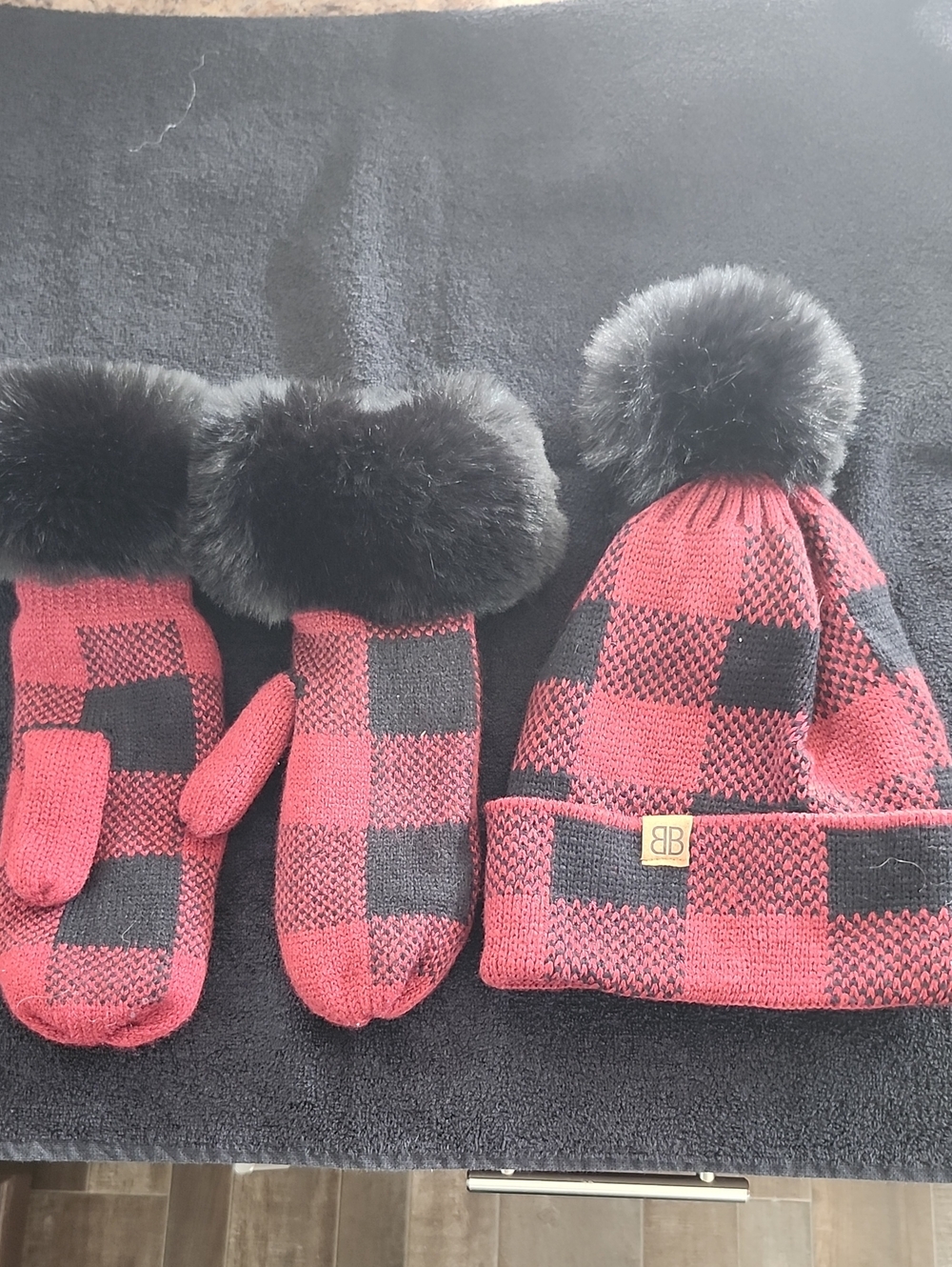 BB Plaid Red and Black Pom Pom Tuque with Matching Mittens Faux Fur